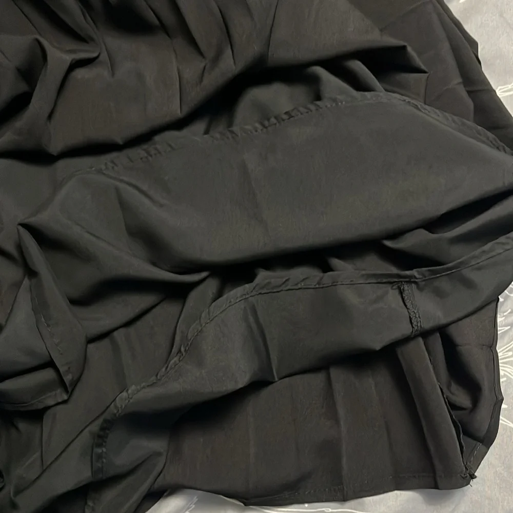 🌷2X black pleated skirt🌷 - Picture 5 of 5